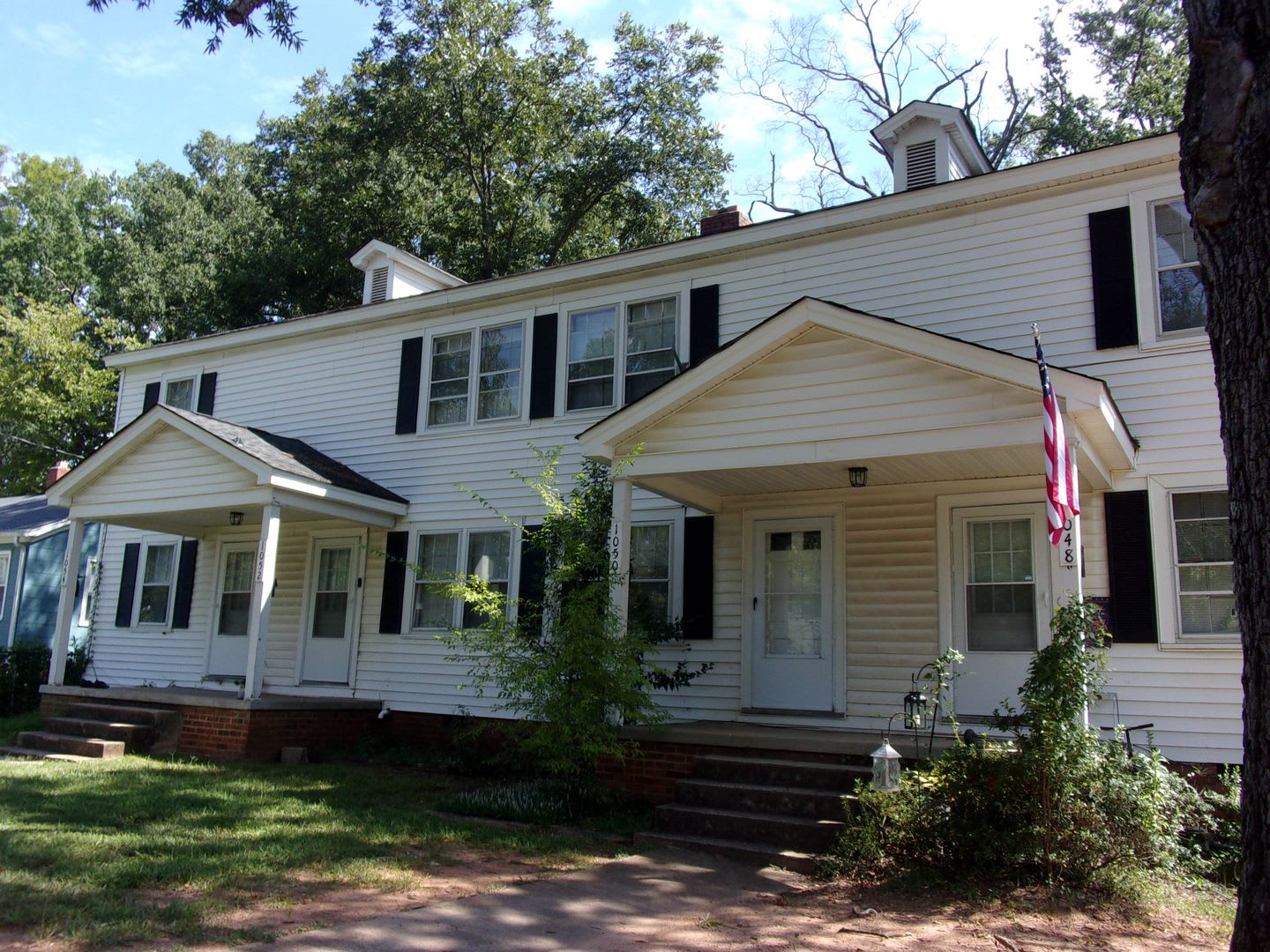 2 Bedroom 1 1/2 Bath Townhome Walking Distance to Winthrop University – photo 1