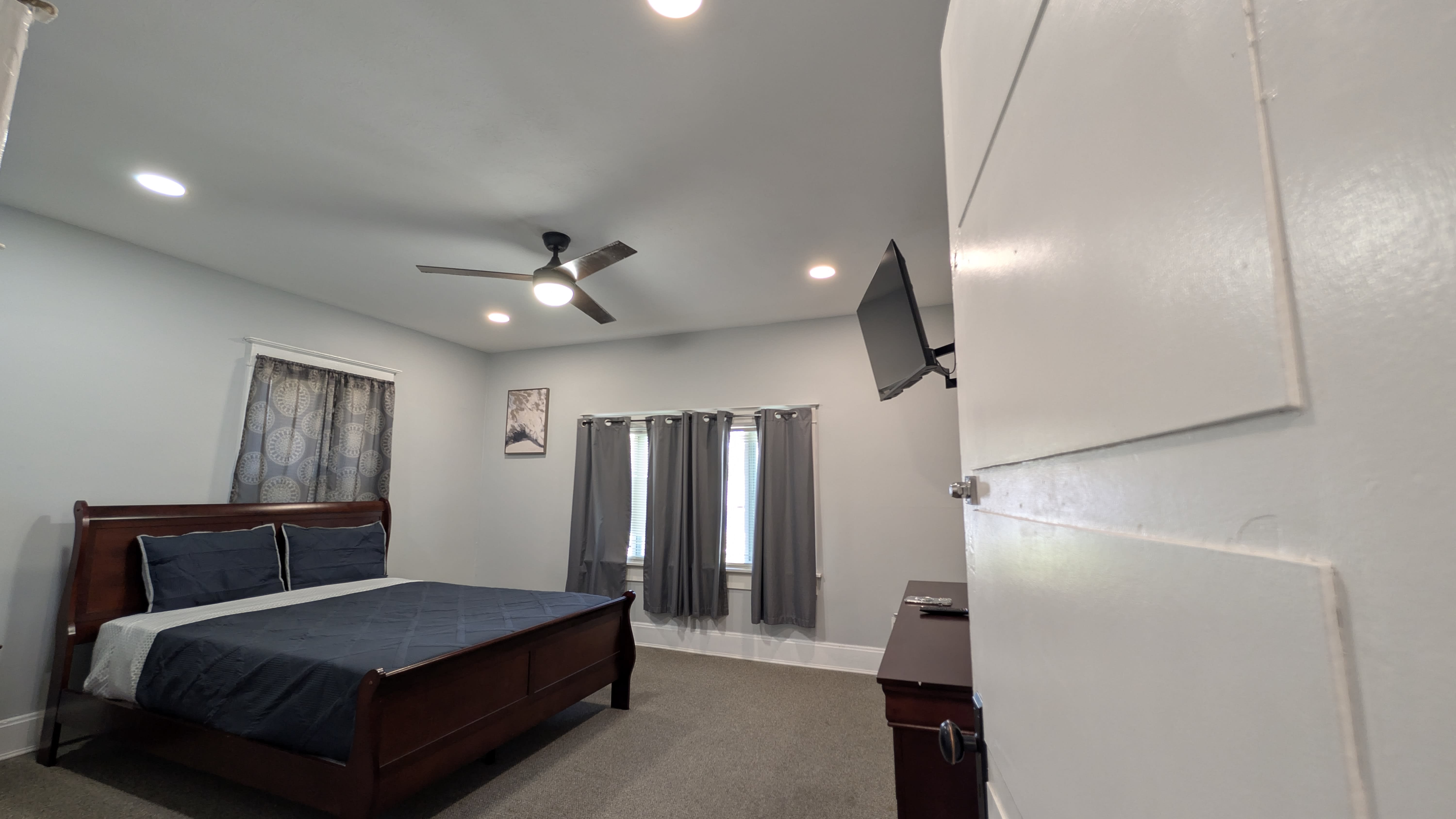 3544 North College Avenue – photo 2
