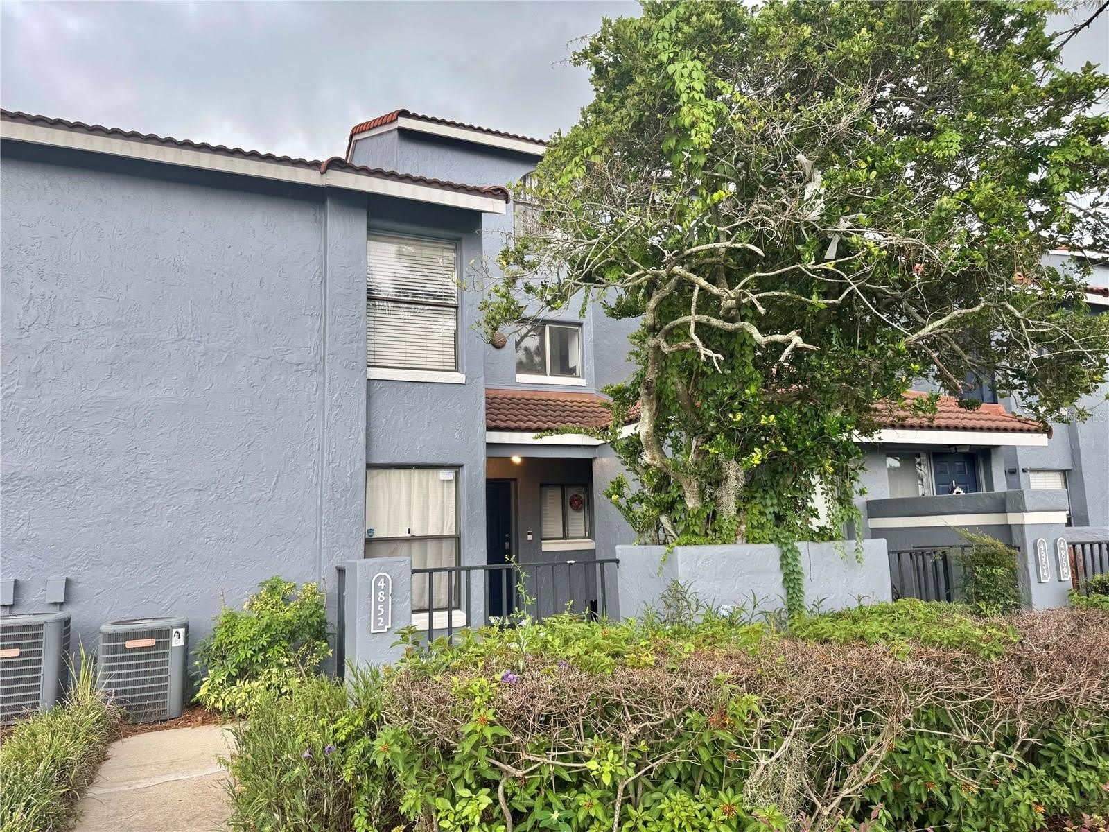 4852 MARKS Terrace – photo 1