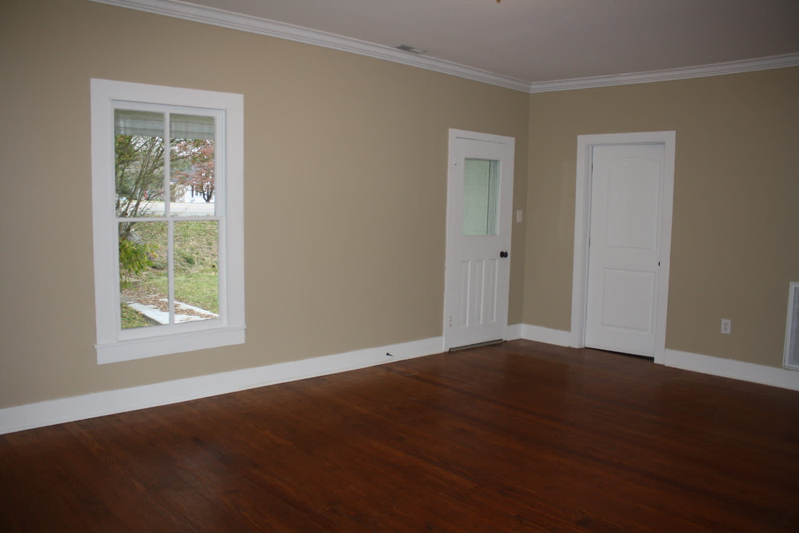 Andersonville 37705 3 Bedroom 1 Bath Home With A Wrap Around Porch Hardwood Floors – photo 2