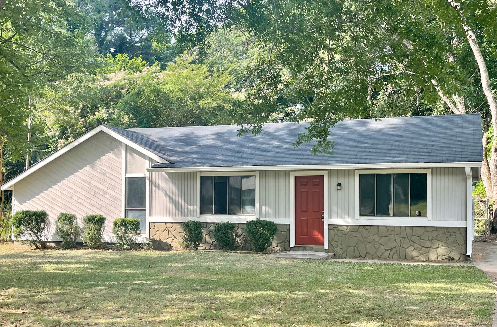 3 Bed/1.5 Bath Ranch In Serene Neighborhood! – photo 1