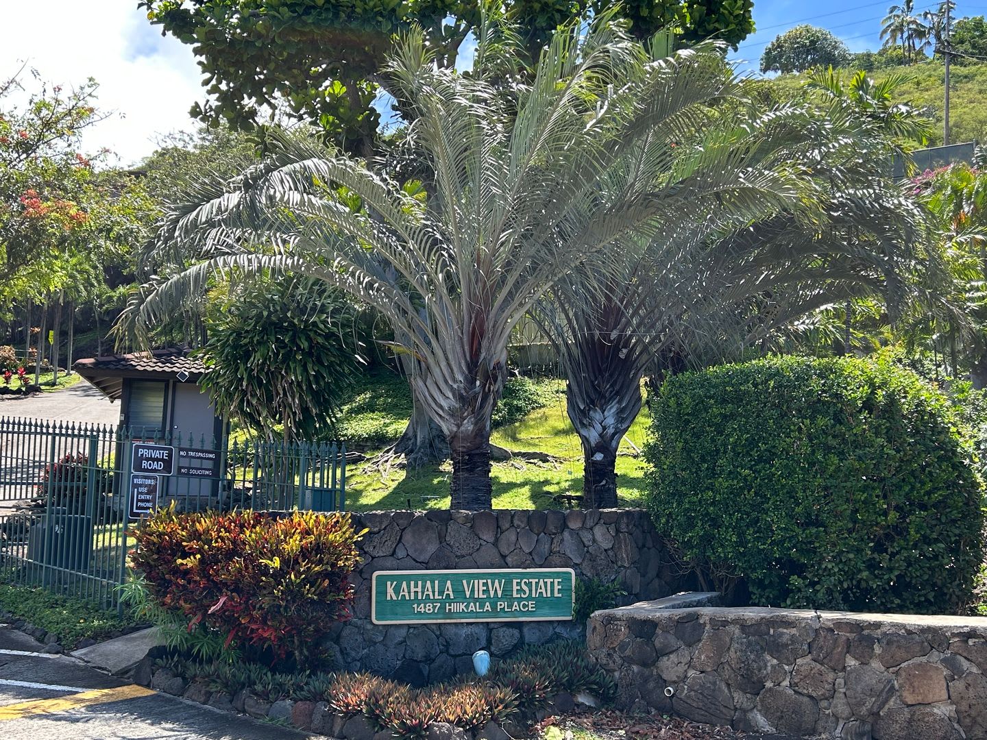 Kahala View Estates Townhouse 4/2.5, 2 Parking/Pool/Tennis – photo 3