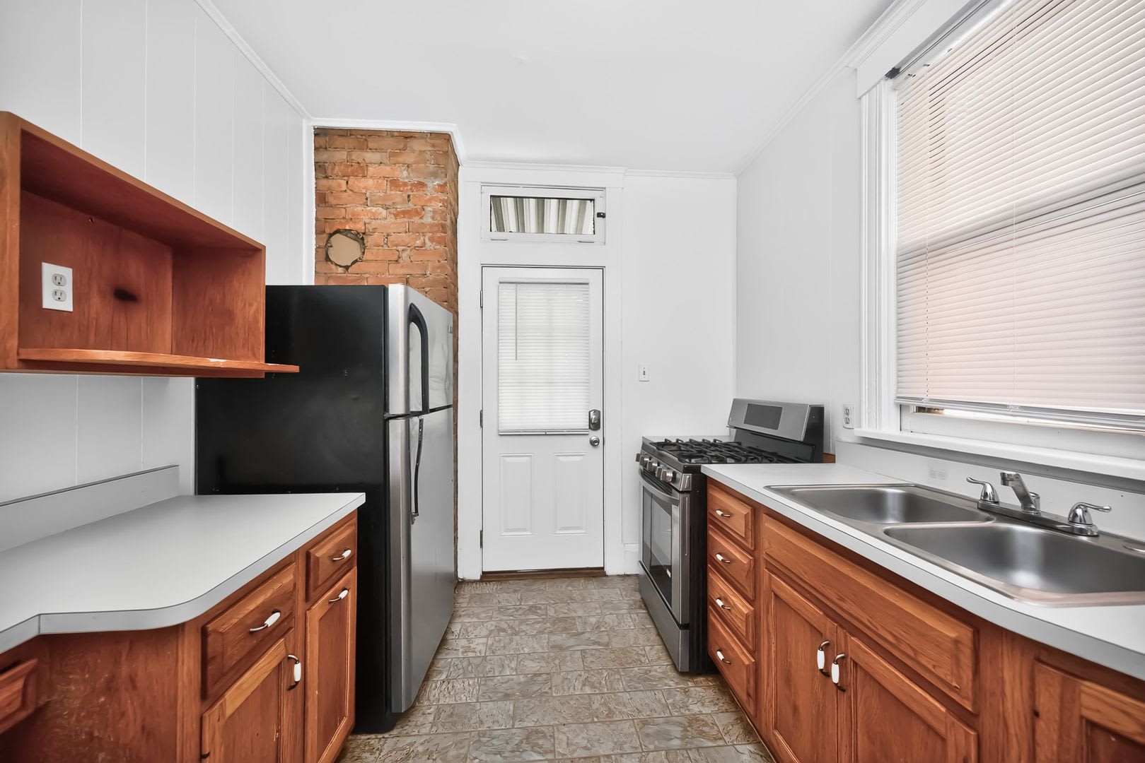 2315 Moerlein Avenue – photo 2
