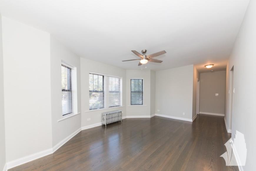 4549 North Leavitt St. – photo 5