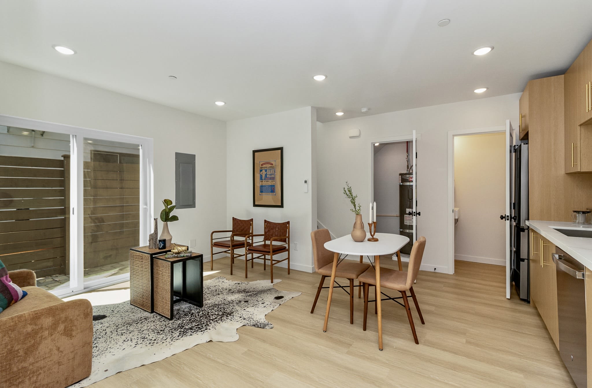 832 South Sullivan Street – photo 4