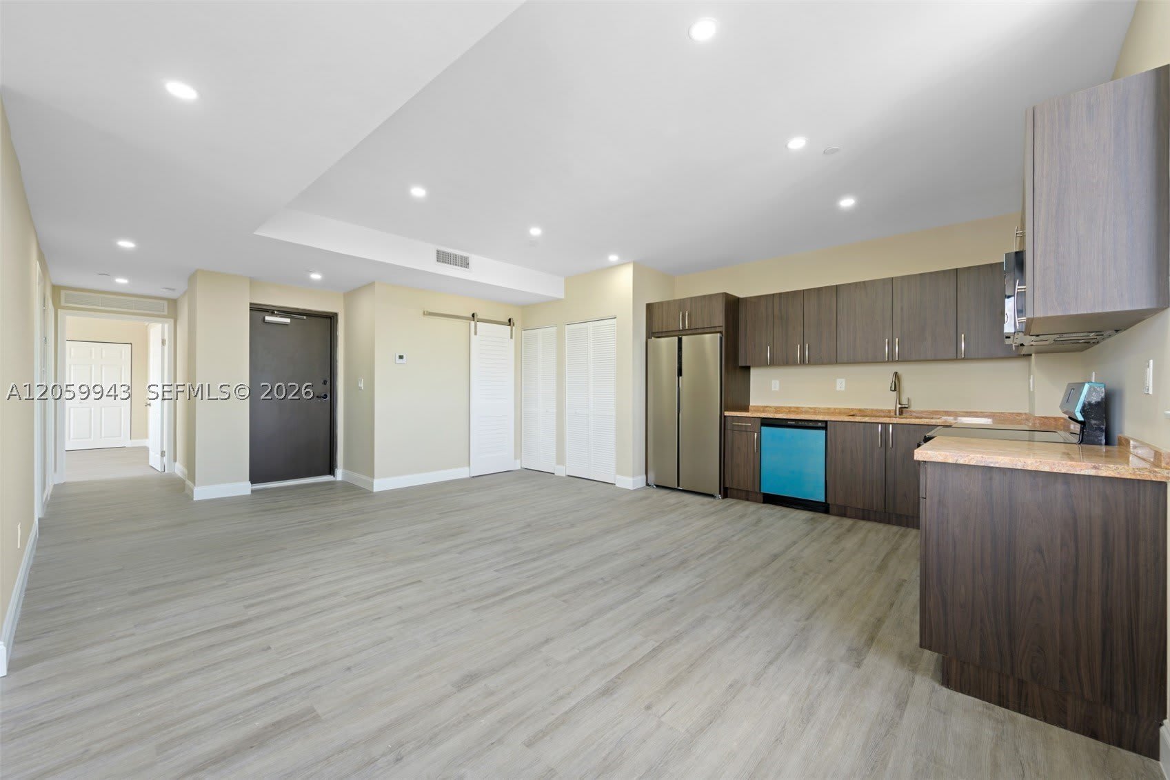 1020 NW 2 AV – photo 1