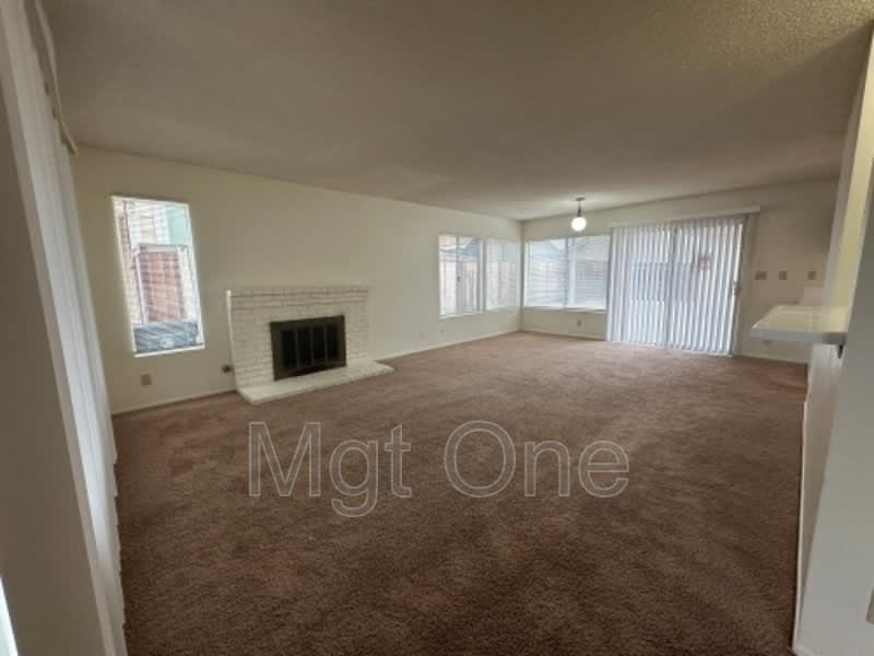 23575 Parkland Ave. – photo 4