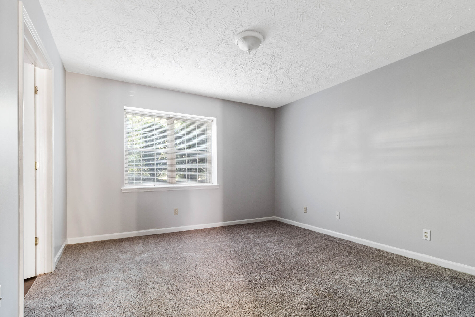 Eagle Creek Townhomes – photo 3
