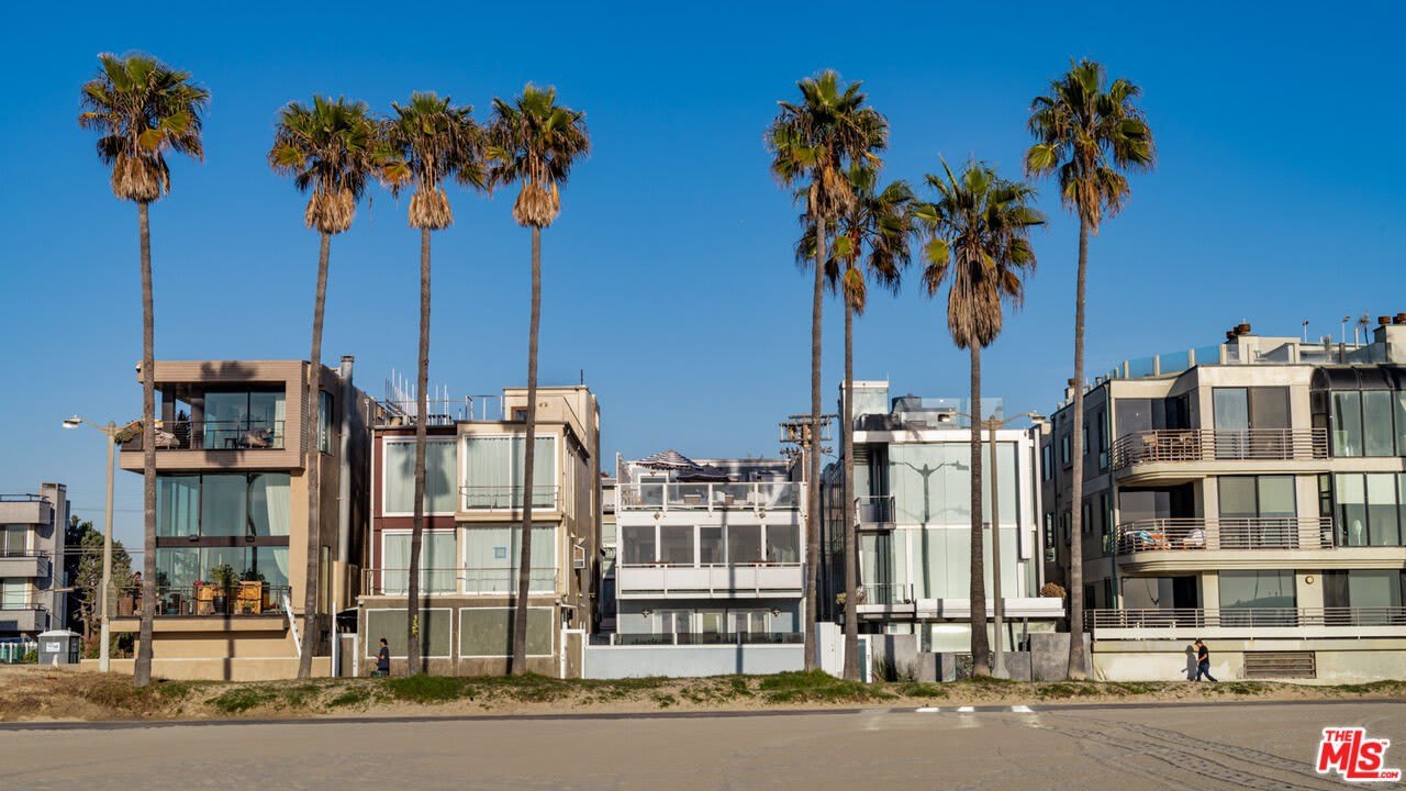 2909 Ocean Front Walk – photo 2