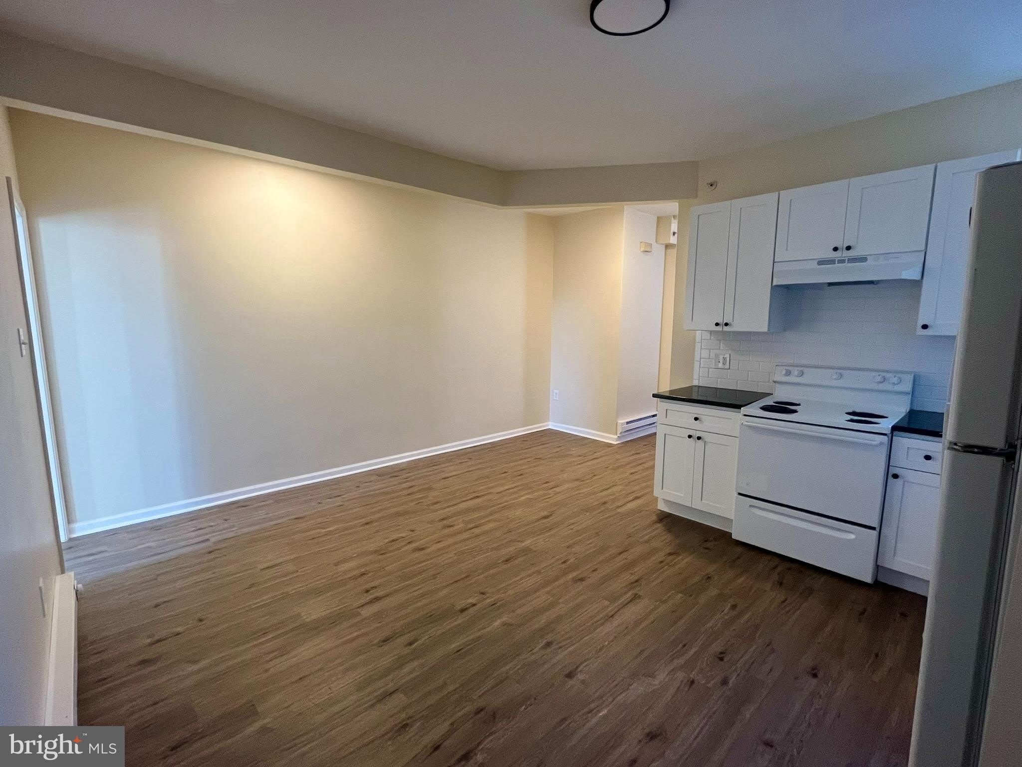 4059 POWELTON Avenue – photo 5