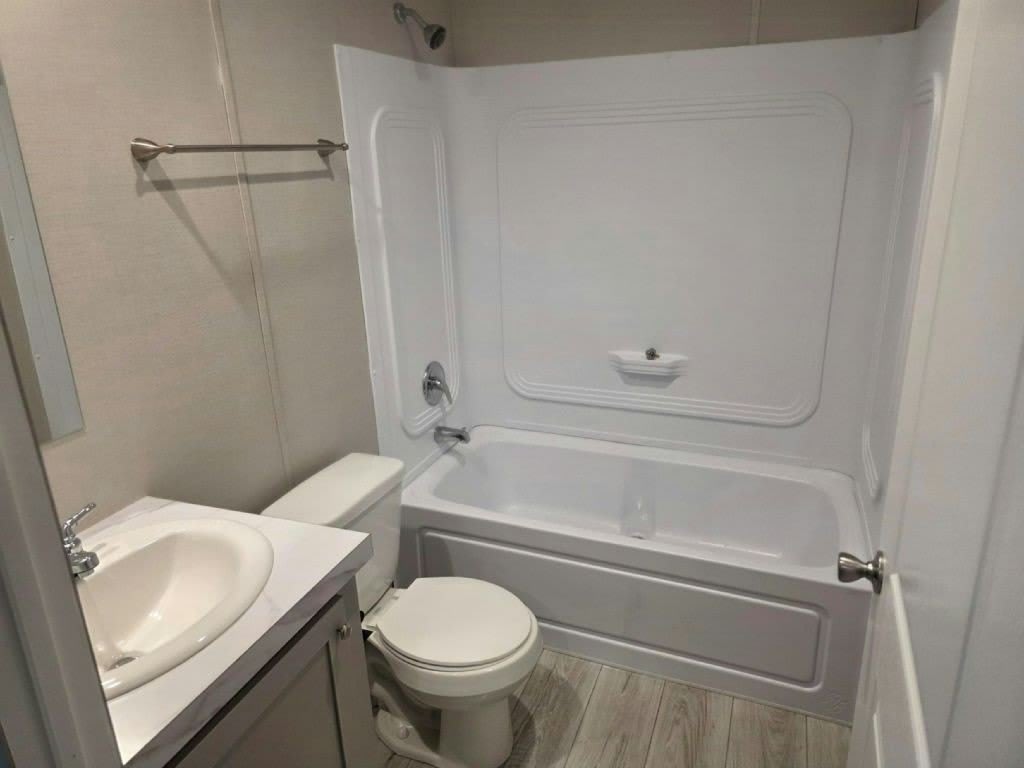 1704 MLK Jr Blvd – photo 2