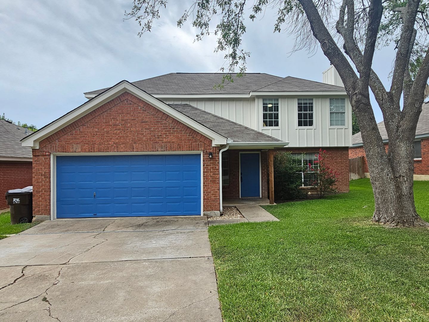 Welcome Home to This 4 Bed / 2.5 Bath Home in Round Rock – photo 2