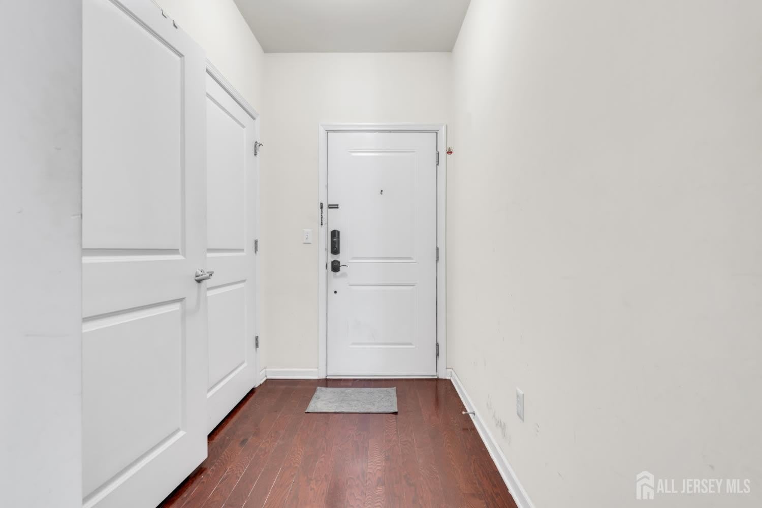 731 Strassle Way – photo 3