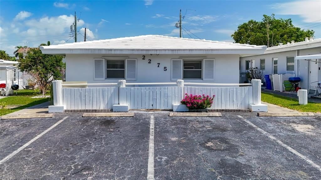 2275 Se 6Th Street – photo 1