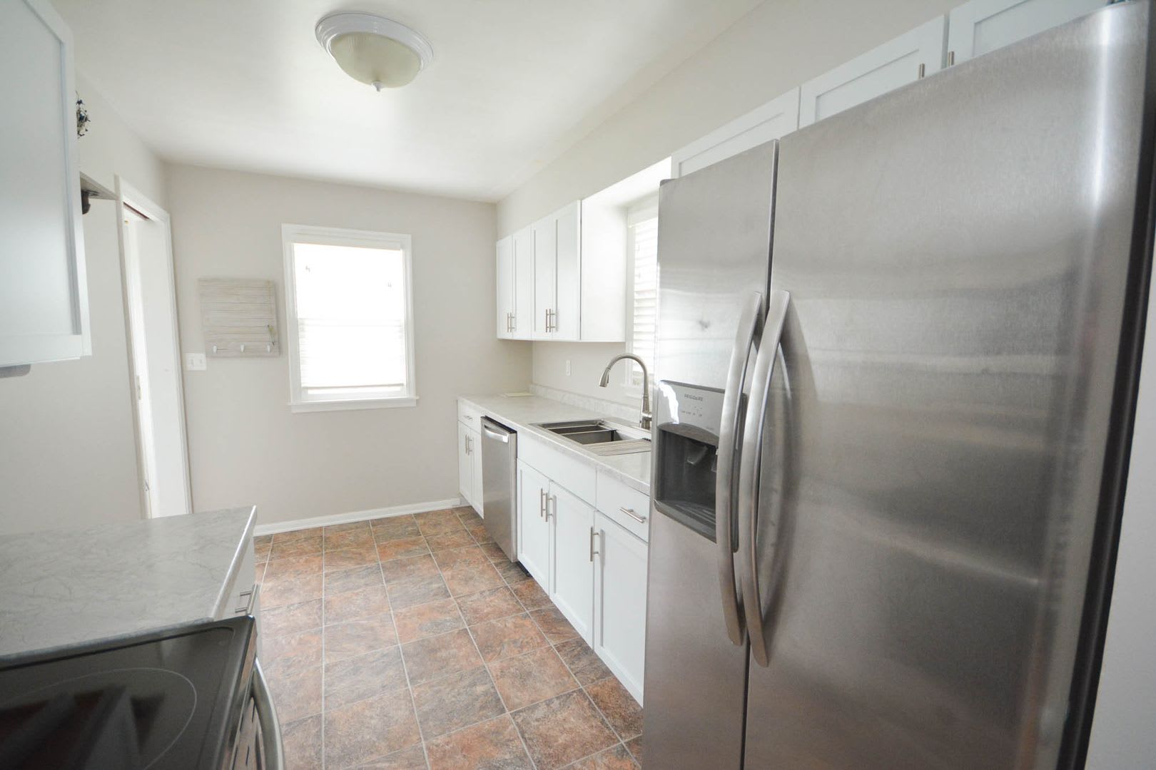 Impeccable updated home just blocks from downtown! – photo 3