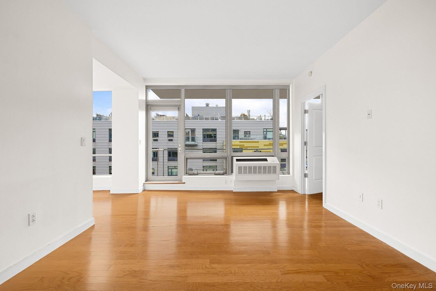 48-15 11TH Street – photo 2