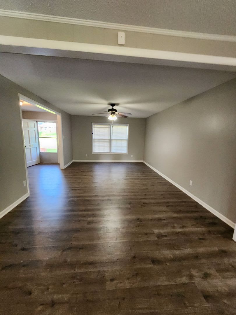 Spacious Brick Home with Modern Upgrades & Huge Fenced Yard in Valdosta! – photo 5