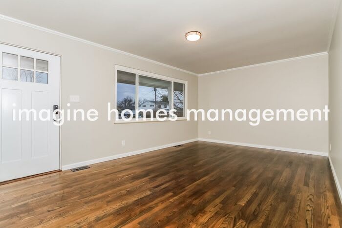 1656 Summithills Drive – photo 5
