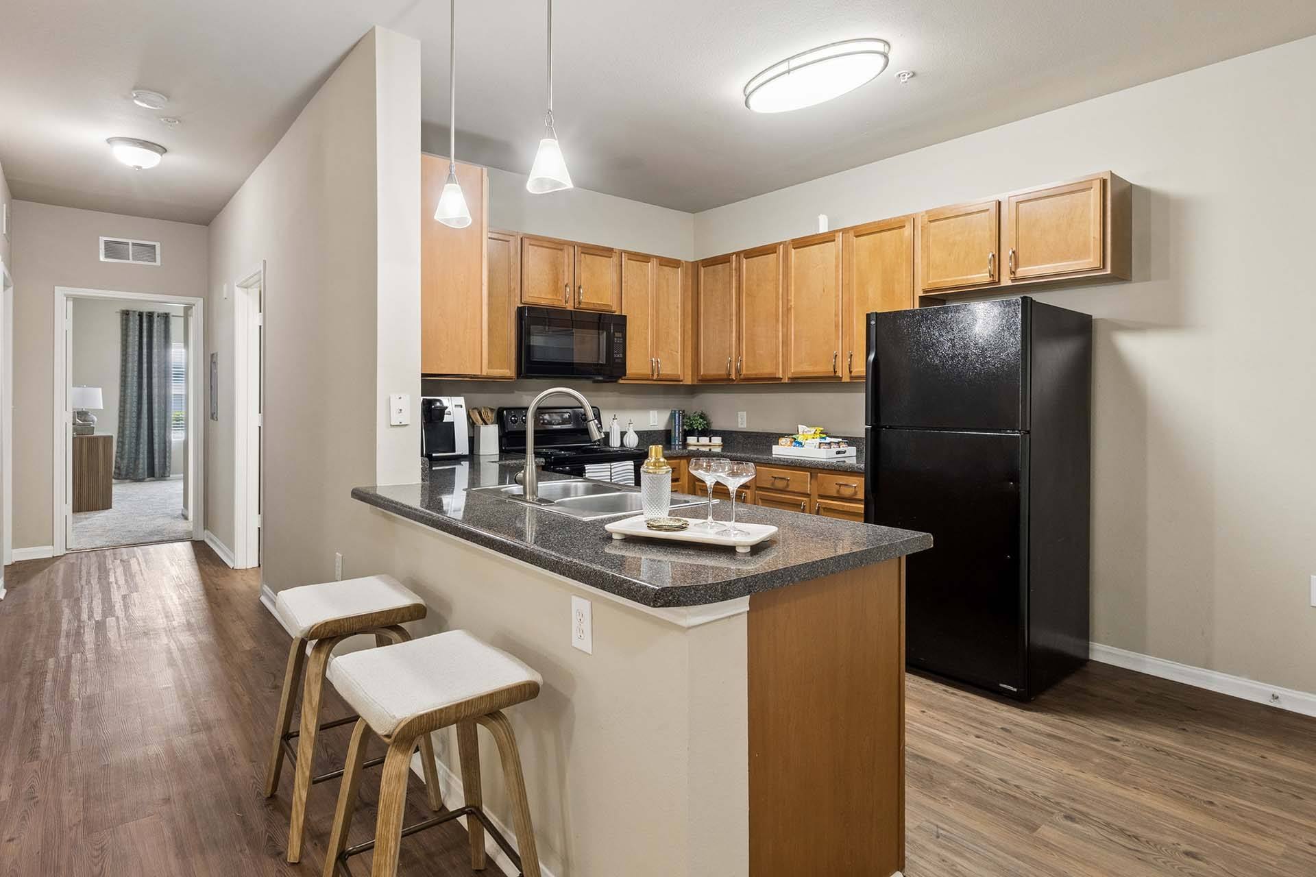 Avalon Apartments – photo 2
