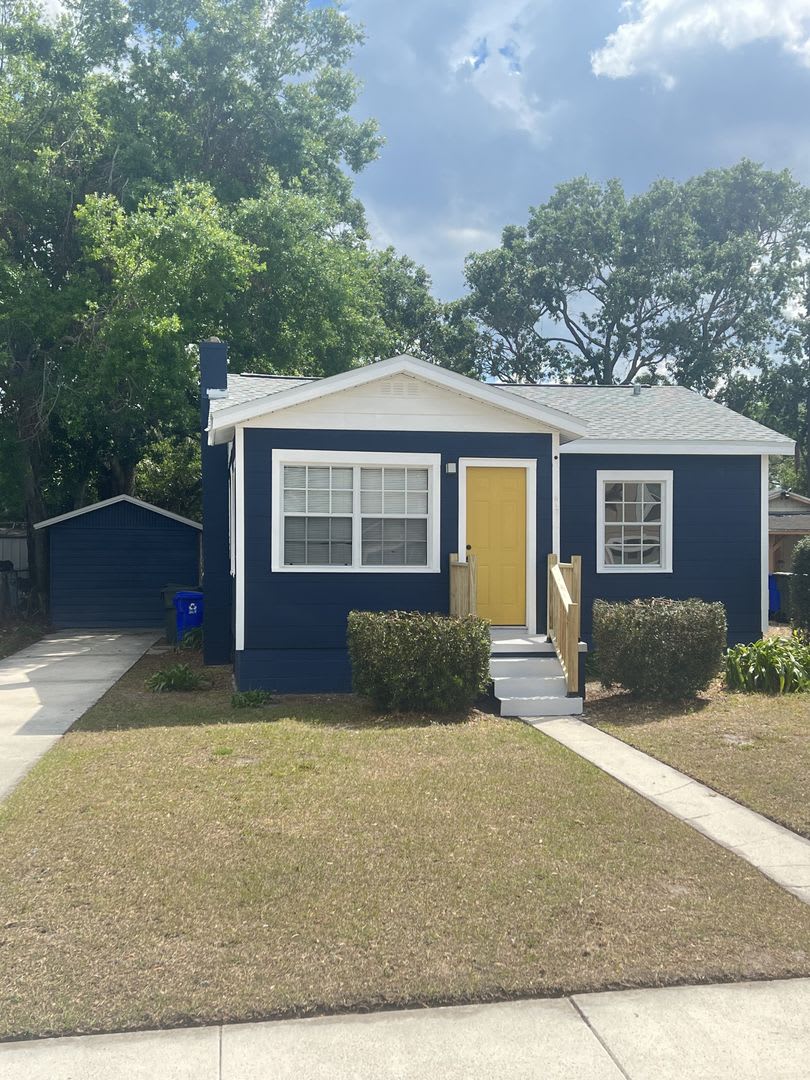 Beautifully Renovated 3Br Home Near Lakeland S Medical District – photo 1