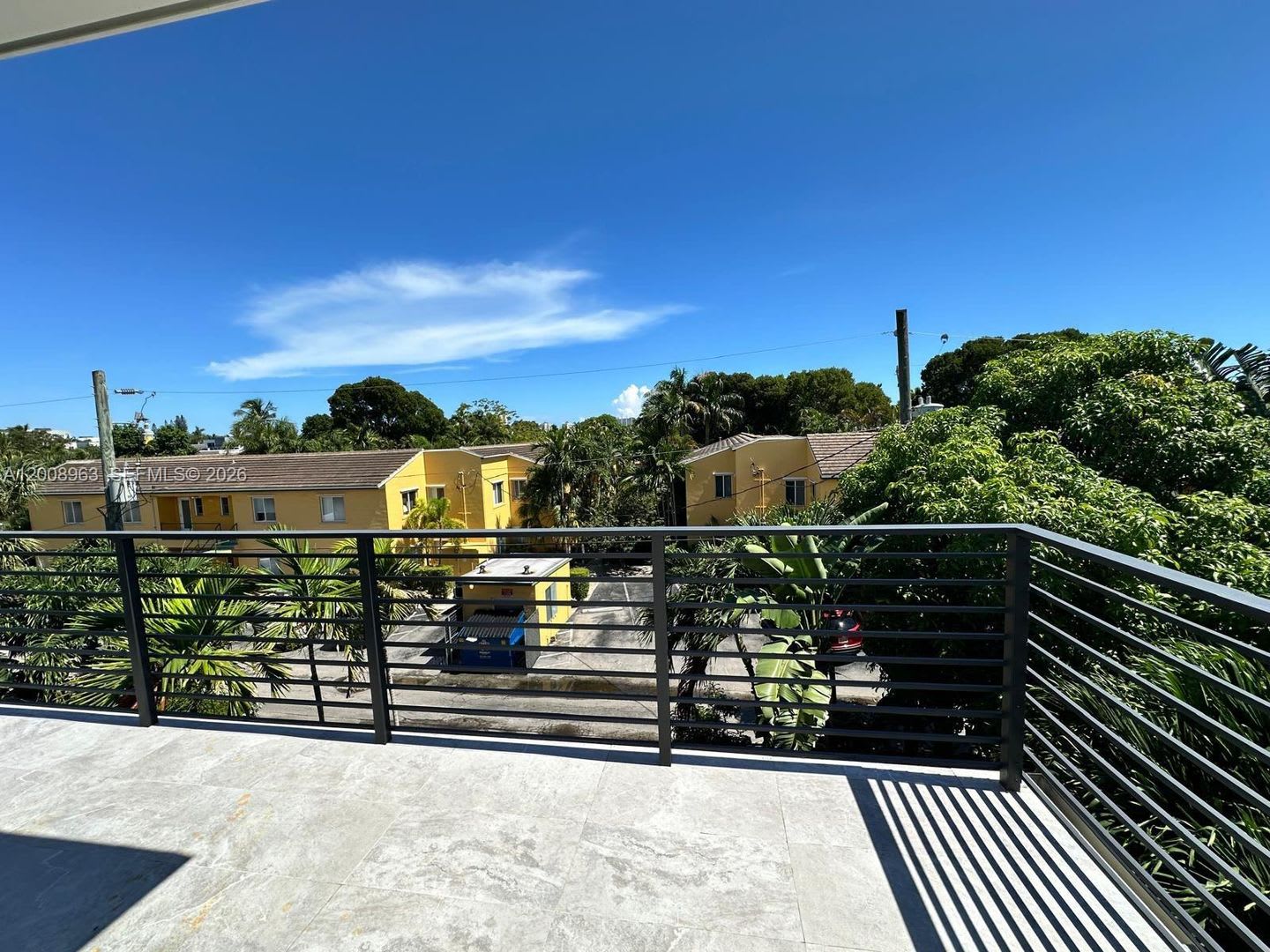 722 NE 15TH AVE #APARTMENT 2 FORT LAUDERDALE, FL 33304 – photo 1