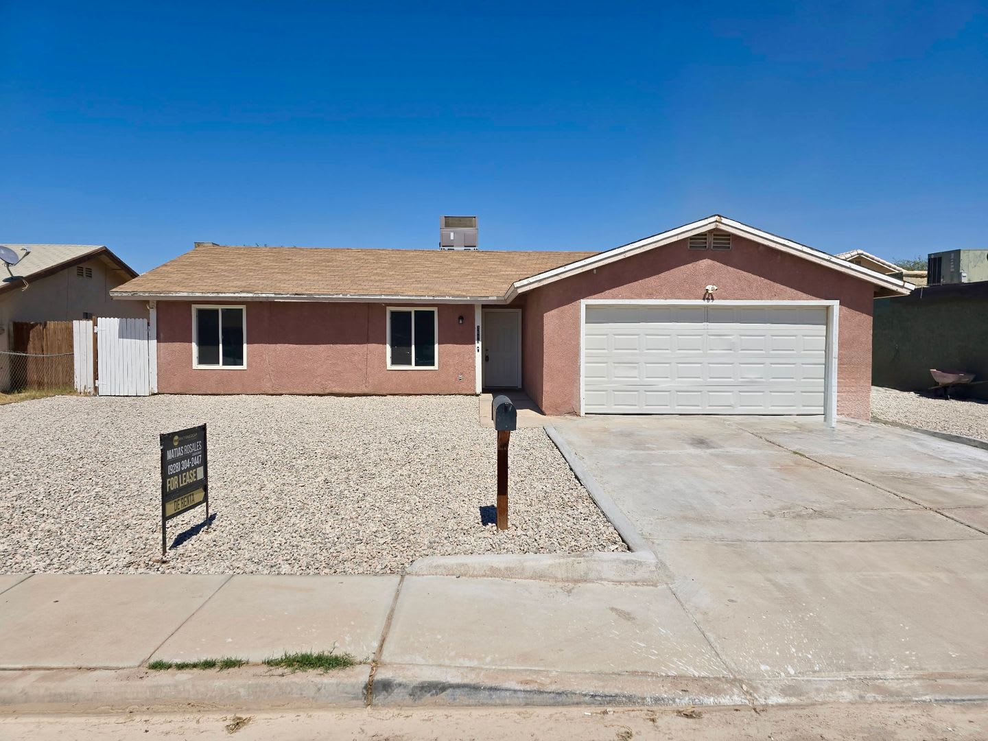 Hacienda Estates Three Bedroom Two Bath home!!! Close to Hospital and Retail Stores – photo 5