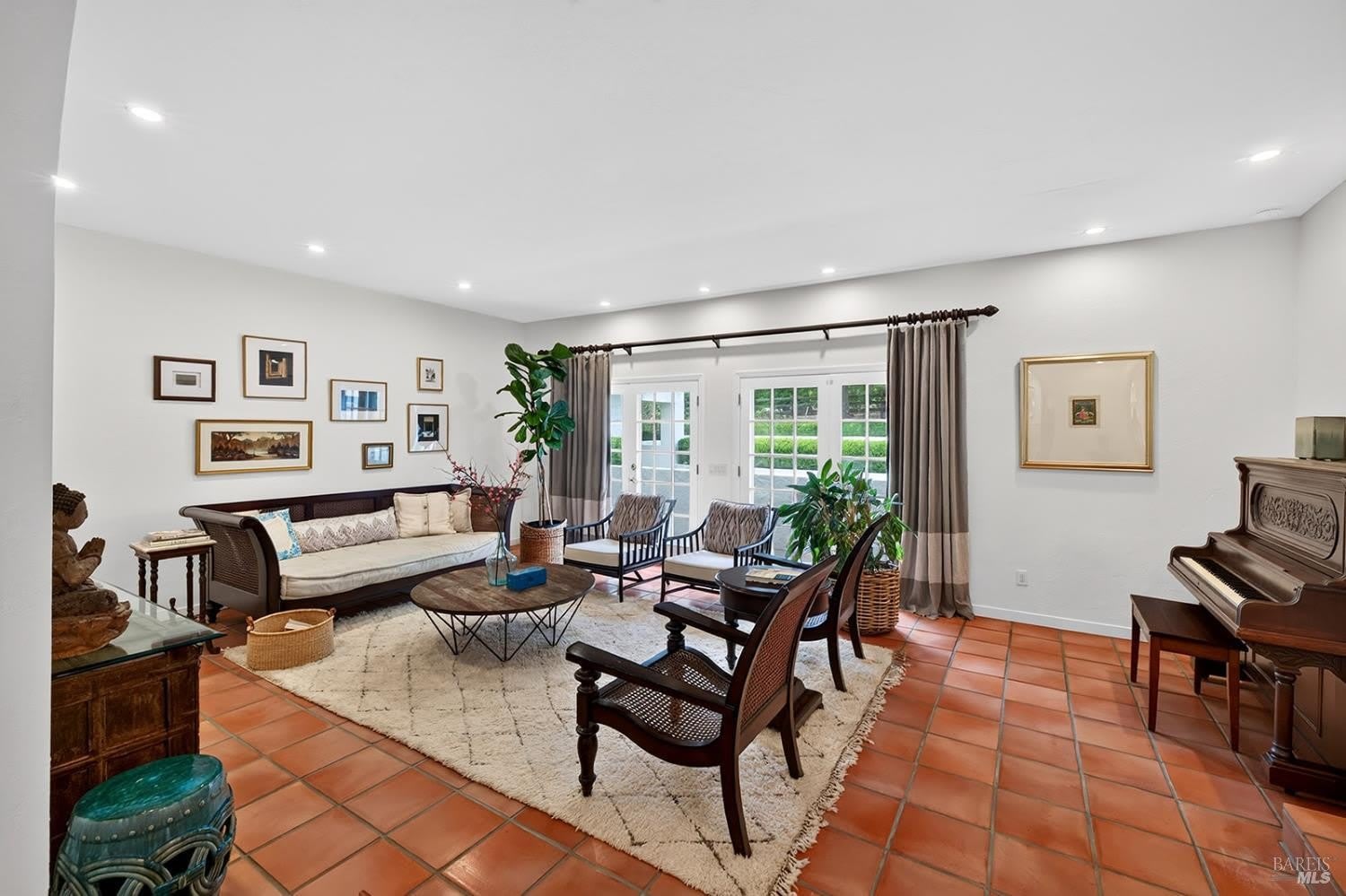 15644 Arnold Drive – photo 5