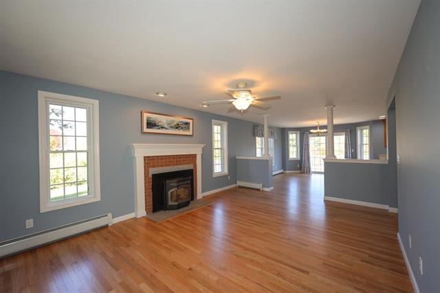 8 Graham Road – photo 3