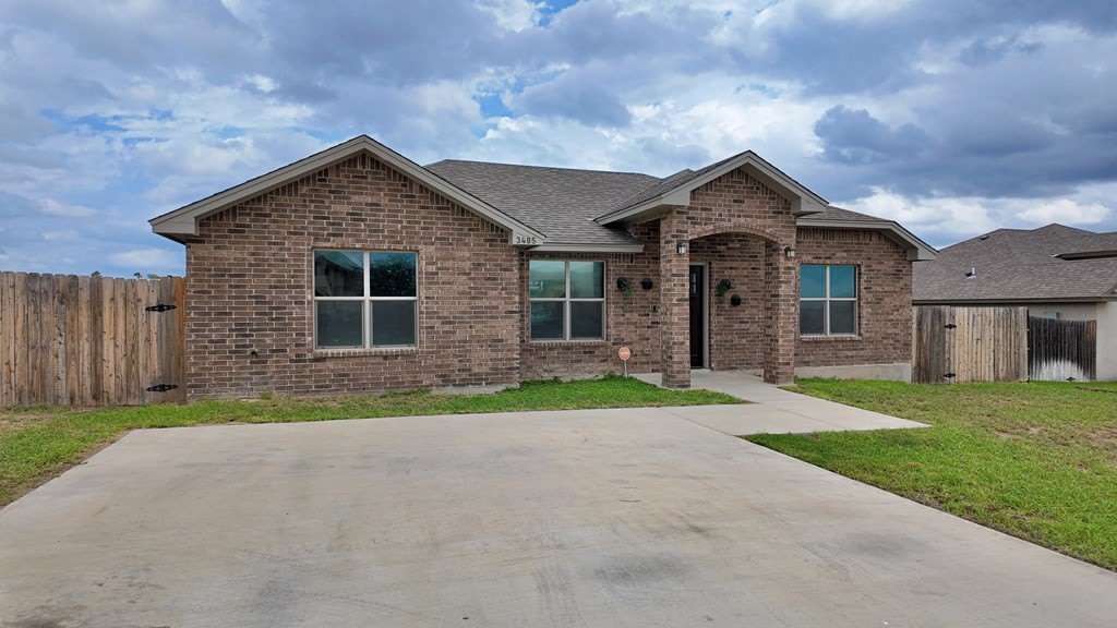 3485 Nicole St – photo 2