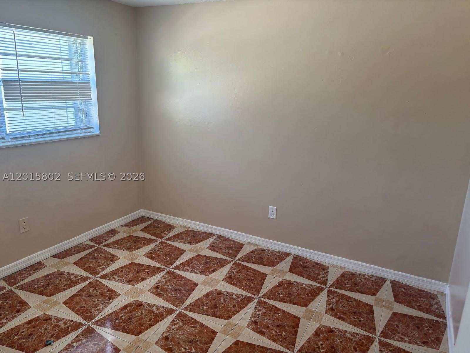 15205 Ne 6Th Ave – photo 4