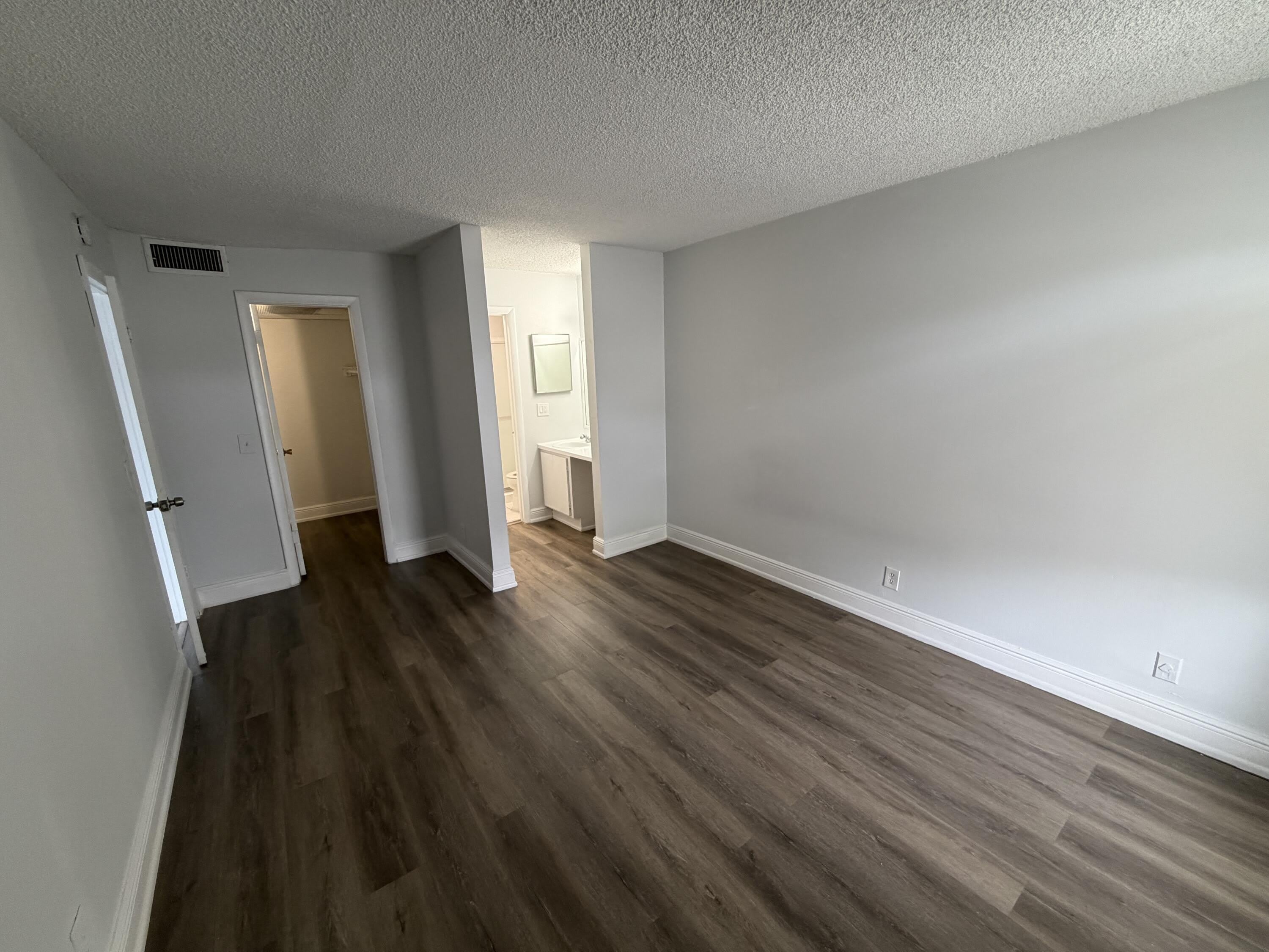 4419 TREEHOUSE Lane – photo 5