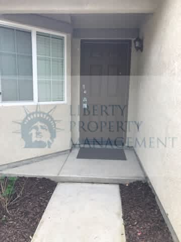 2315 E Victor Ave – photo 2