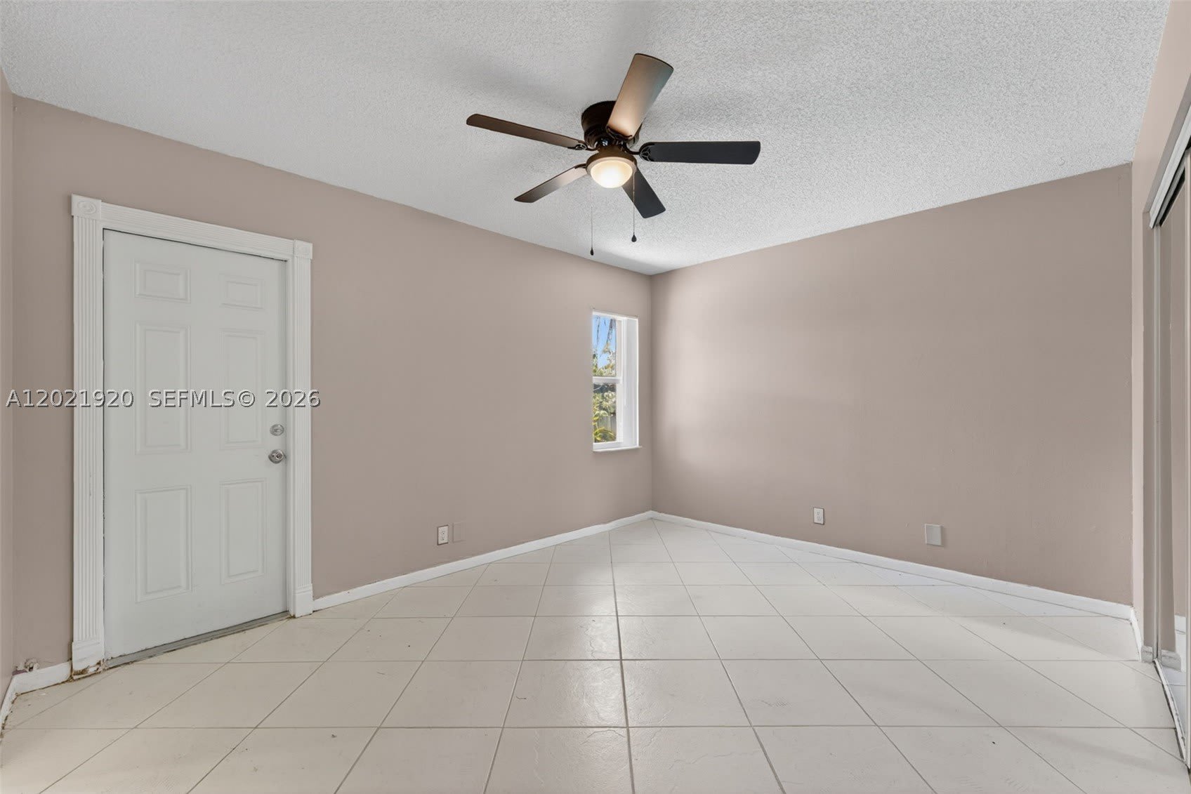 11135 NW 25th Ct – photo 3
