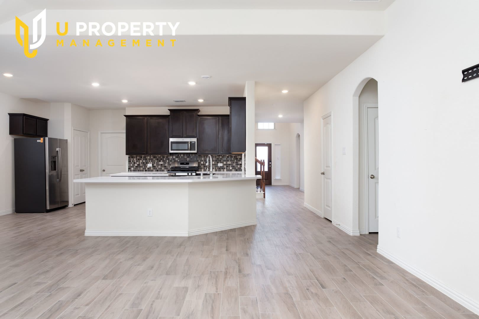 It's not just spacious, but a testament to modern living tailored for big families!!! – photo 3