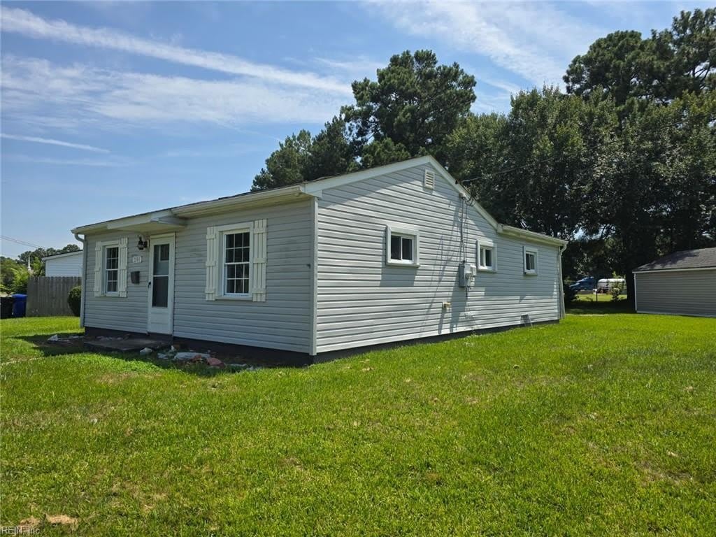 201 beechdale Road – photo 2