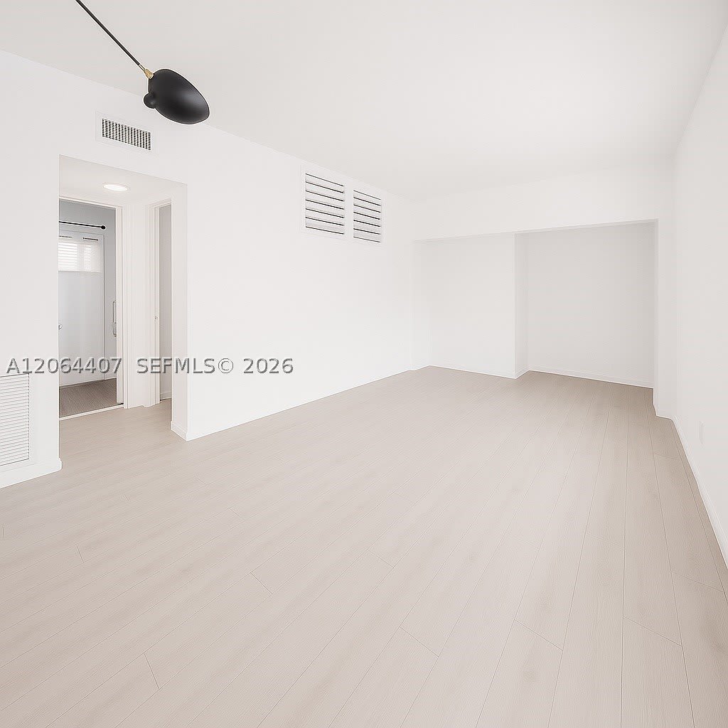 1110 Venetian Way – photo 2