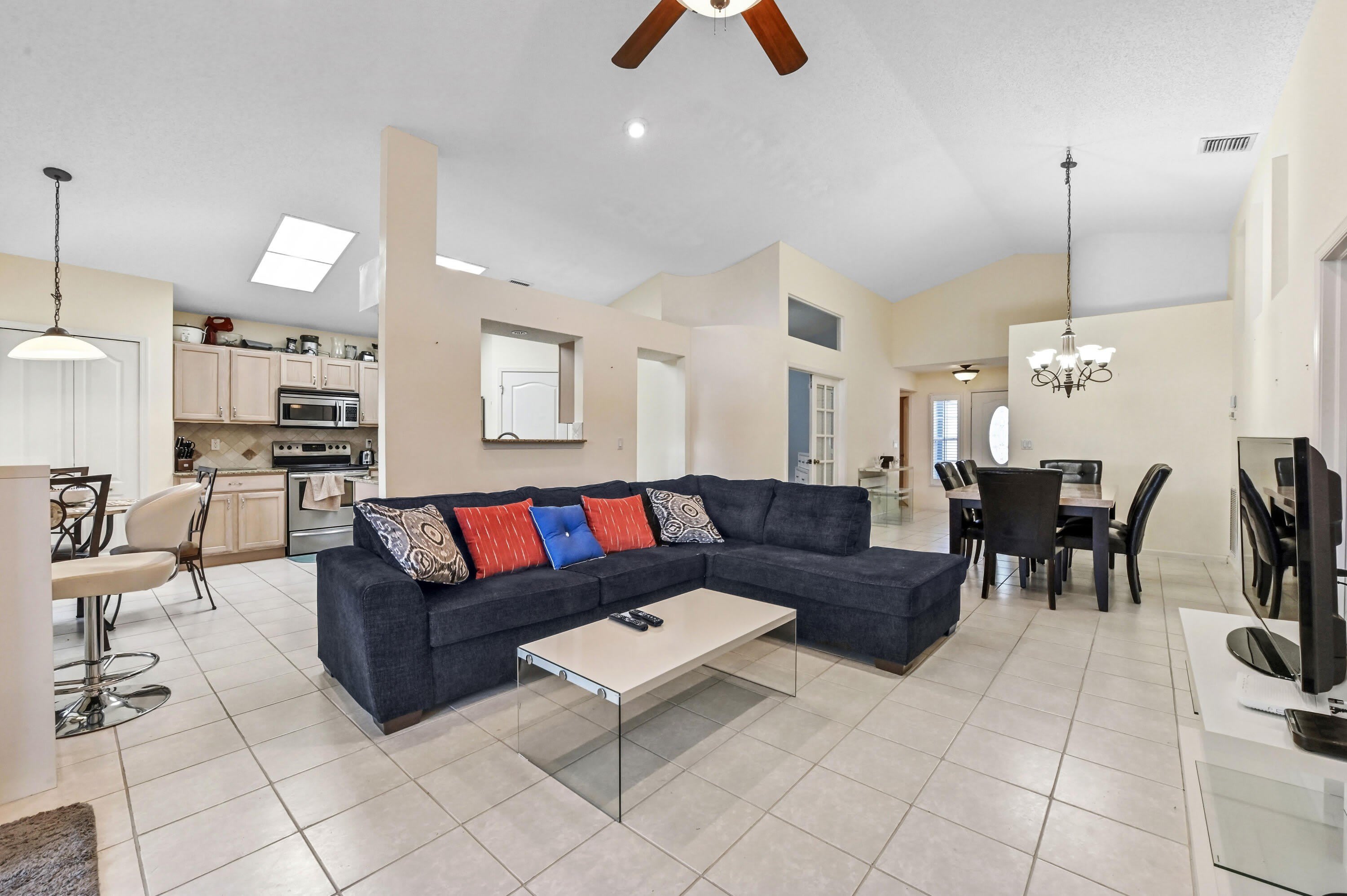 2241 Soundings Court – photo 4