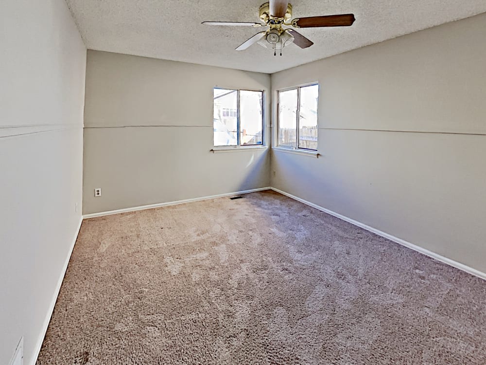 2328 Rosendale Village Avenue – photo 3