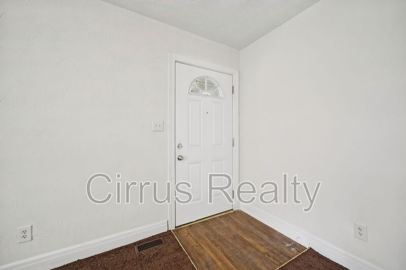 428 Melville Rd – photo 5