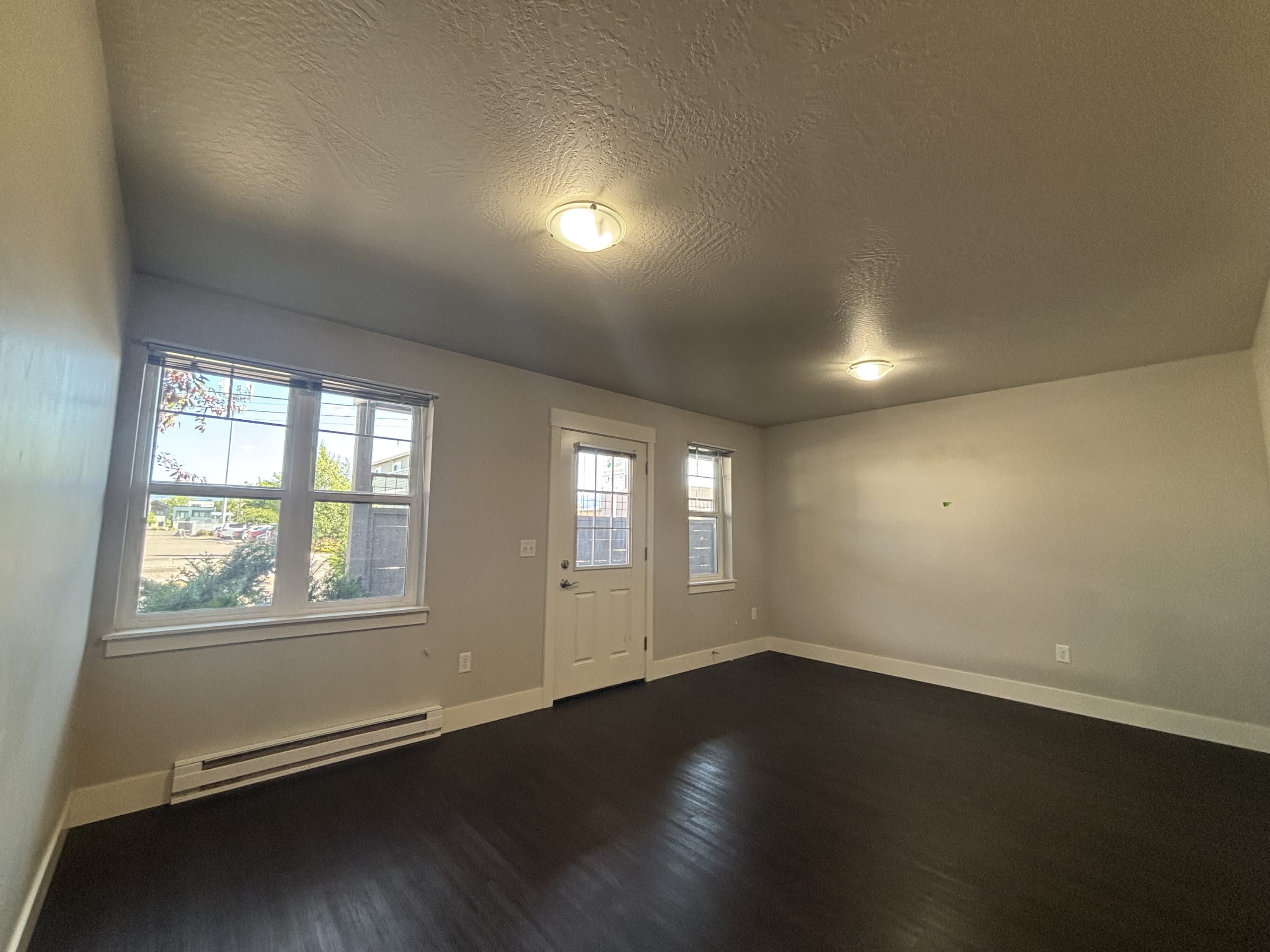 1745 S. 3rd St. W.Apt. 102 – photo 3