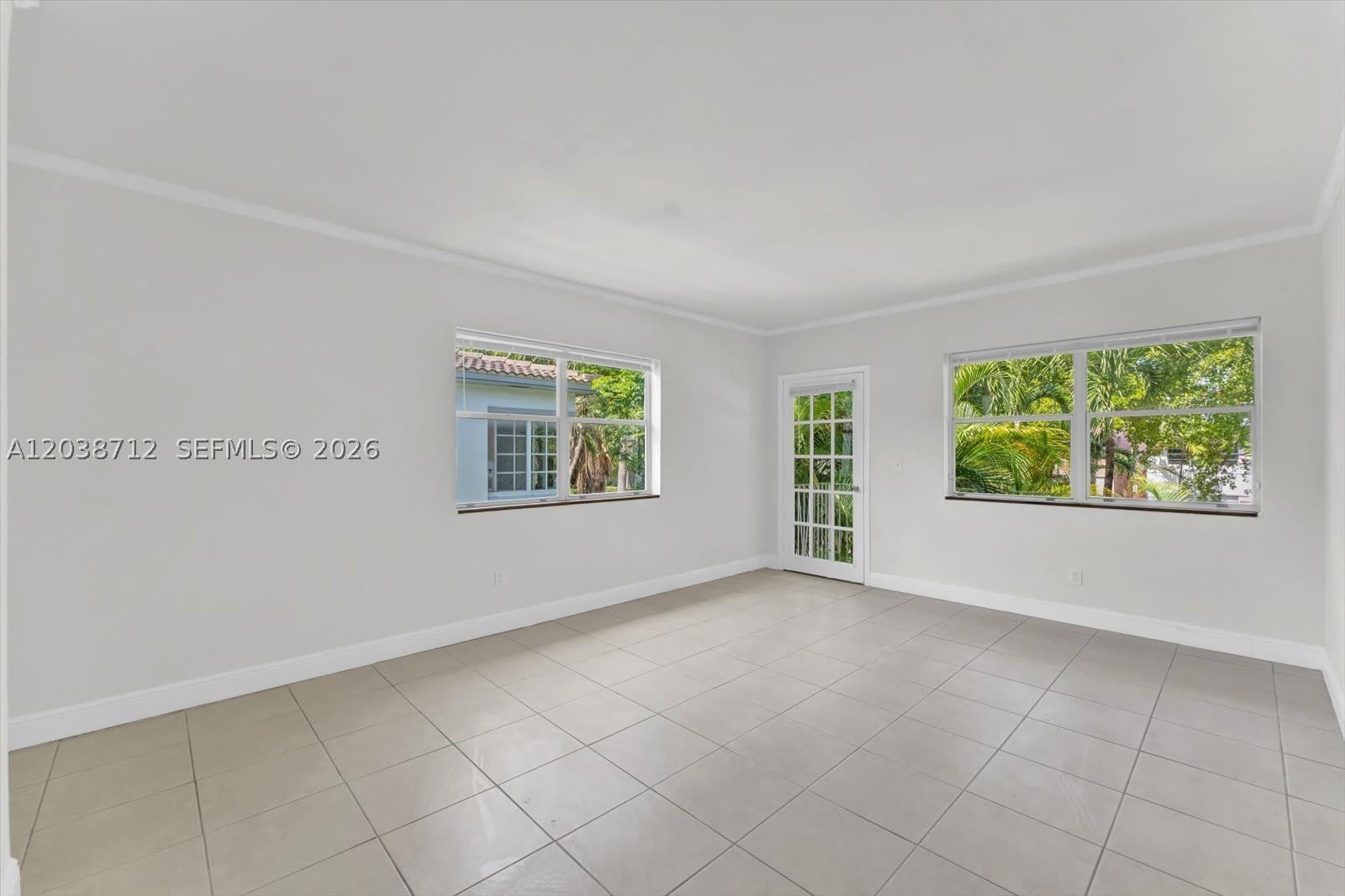 653 Michigan Av – photo 5