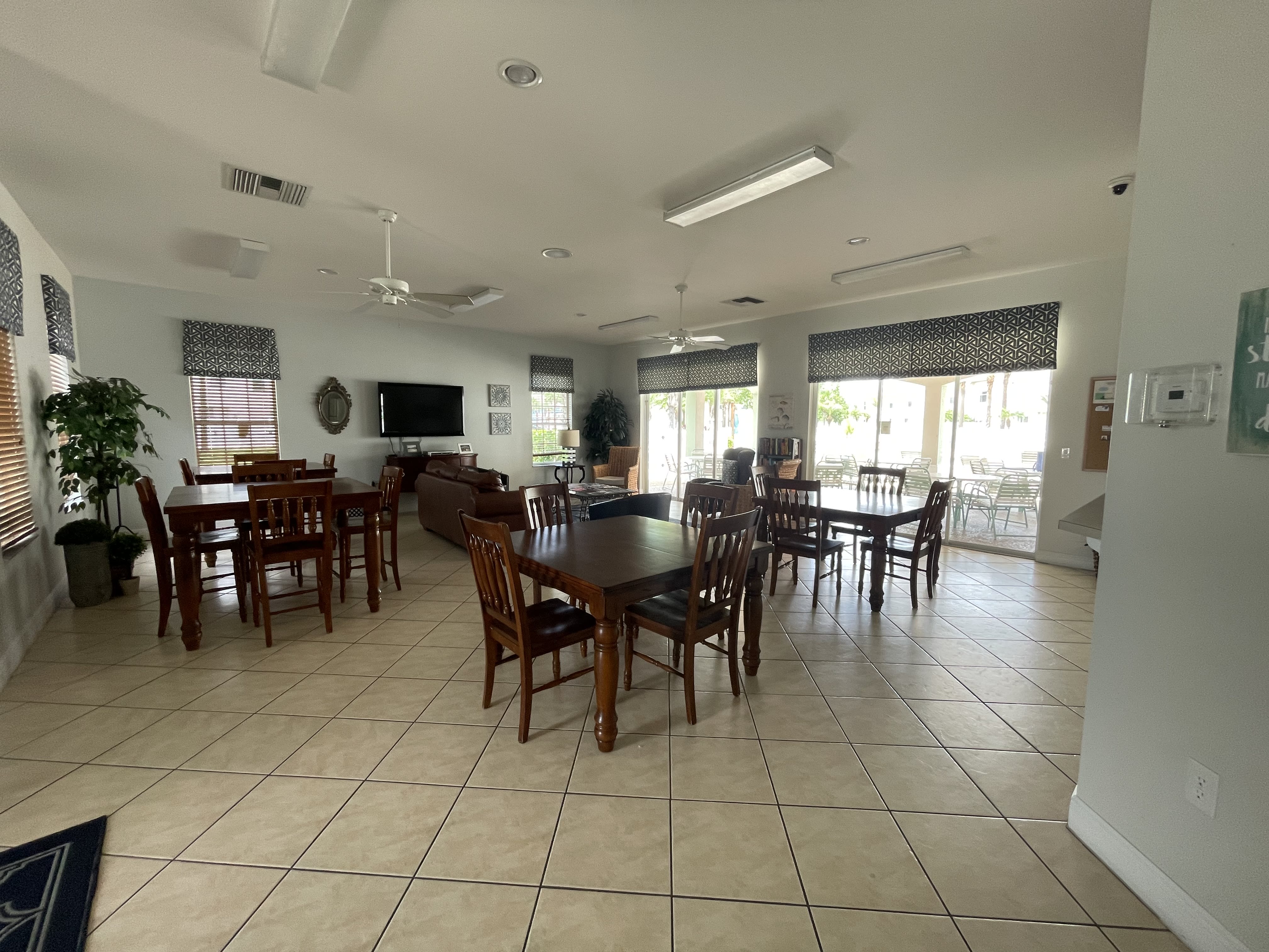 3637 Pine Oak Cir – photo 3