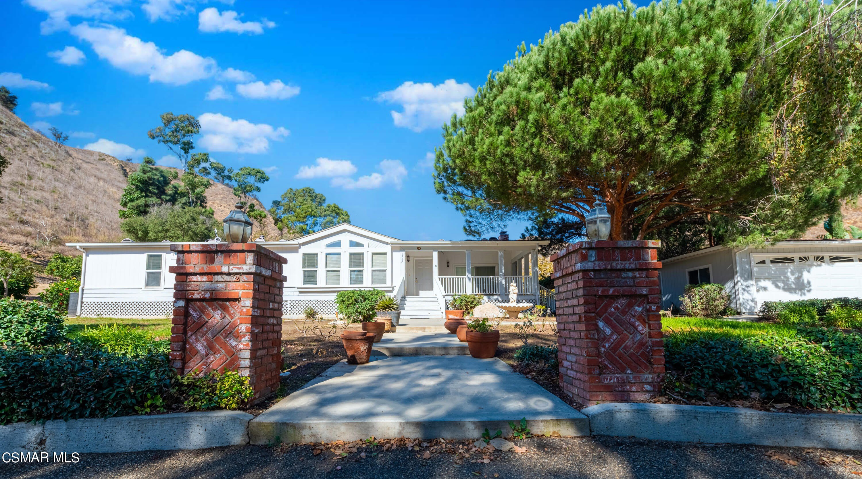 1057 E La Loma Avenue – photo 1
