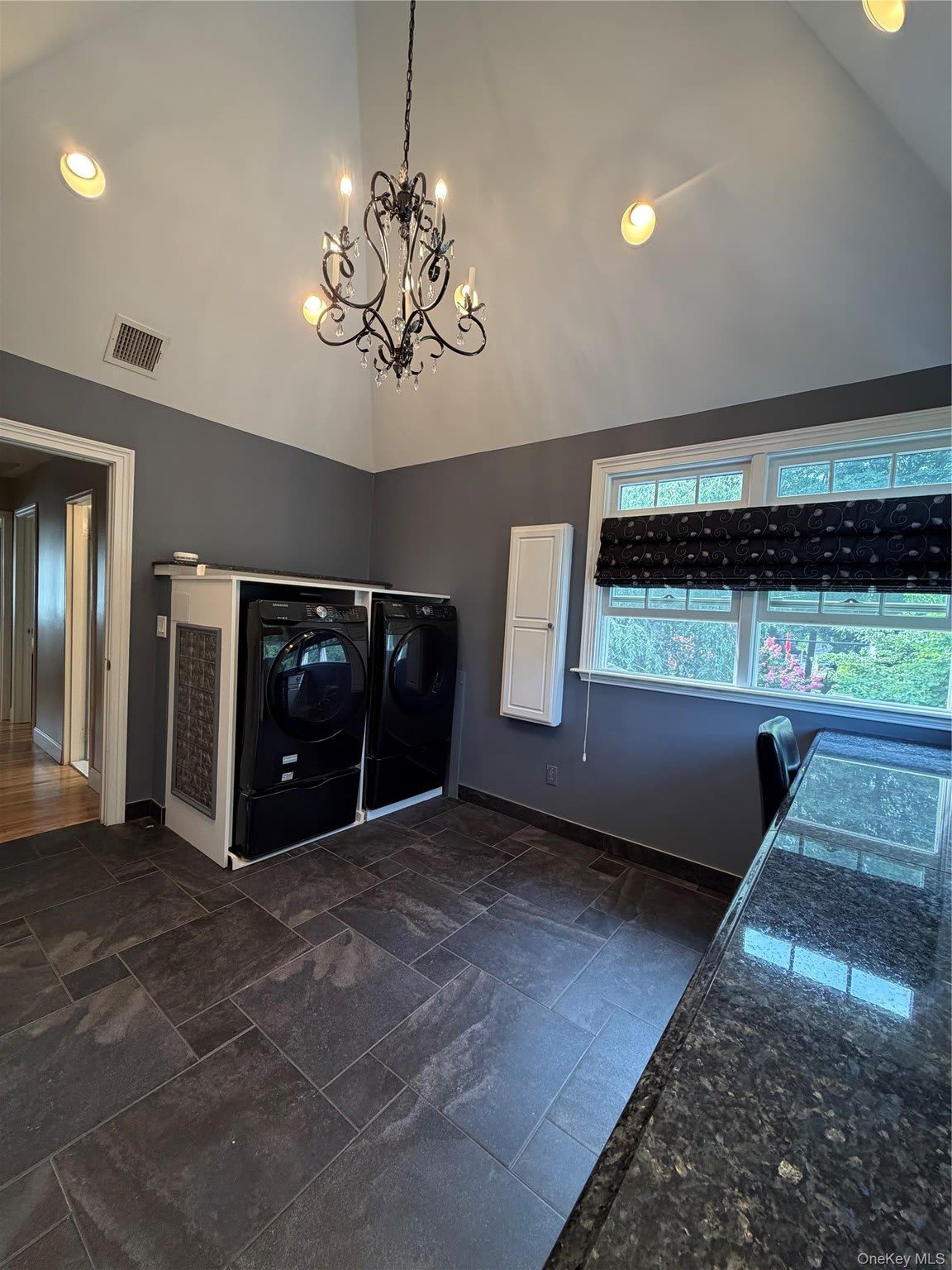 24 Arlington Avenue – photo 4