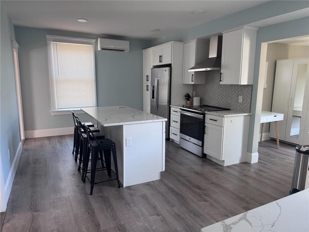 35 Elm Street – photo 1