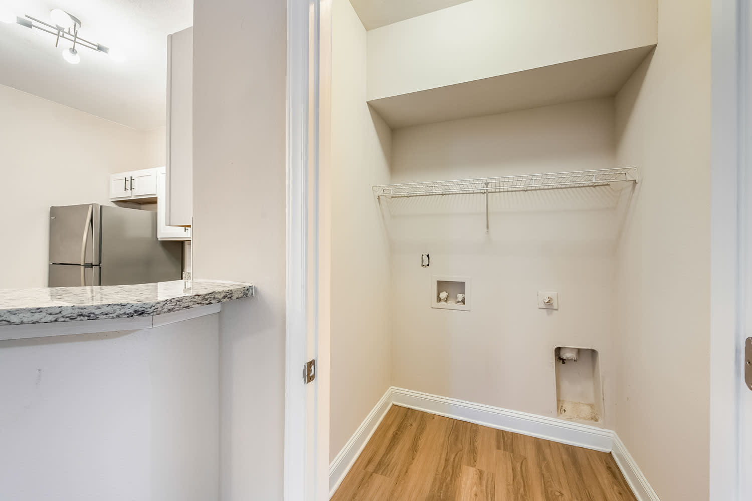 Ashbury Square – photo 4