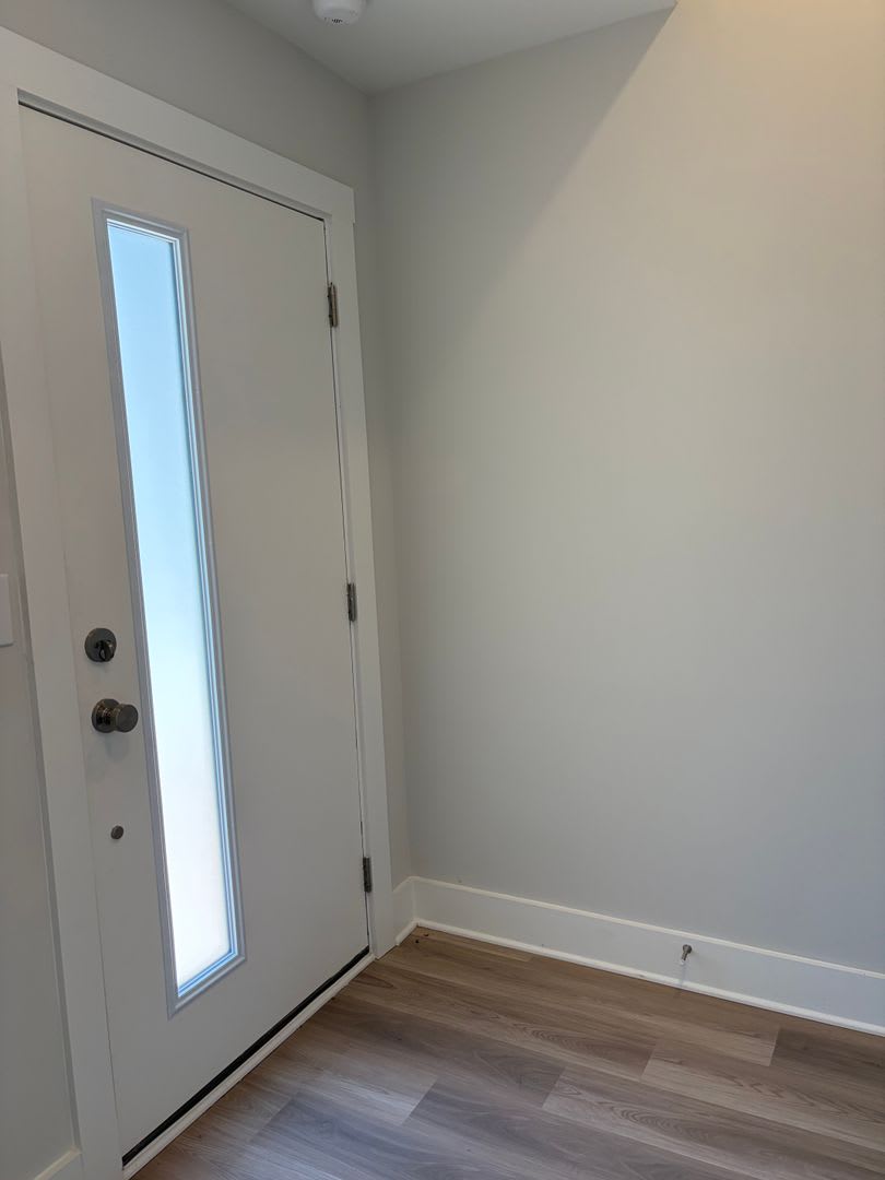 Modern 3 Bedroom Townhome Near Unc Charlotte Light Rail – photo 3