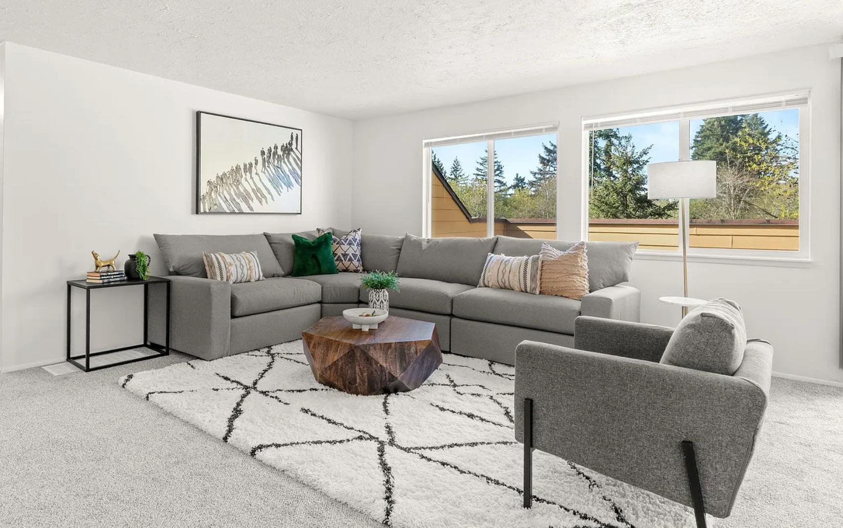 Adorable 2 bed, 2 bath Condo with Garage and Massive Deck in Salmon Creek! Apply Now! – photo 5