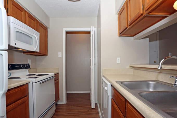 8617 Spicewood Springs Cove, #110 – photo 2