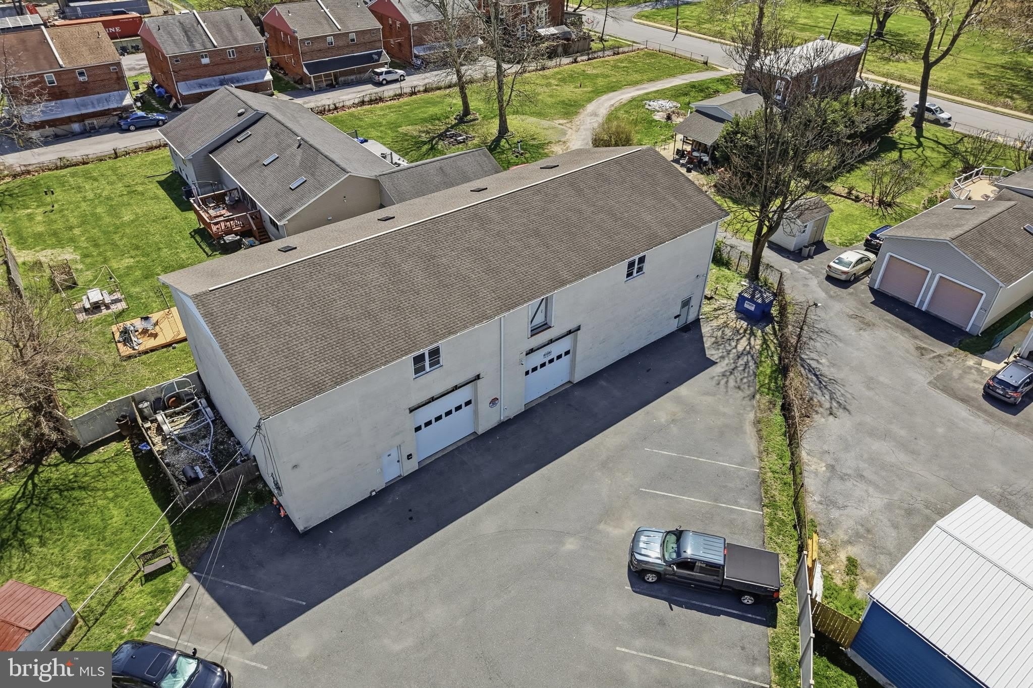 1668 CHICHESTER AVENUE – photo 2